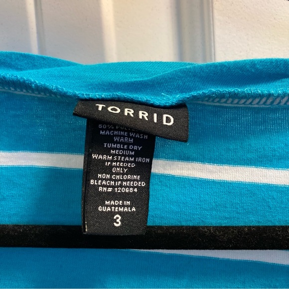 Torrid Size 3 Blue & White Striped Short Sleeve Top - Picture 4 of 5